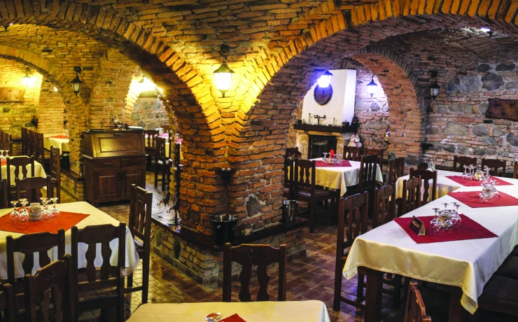 Restaurant și pensiune Plébános